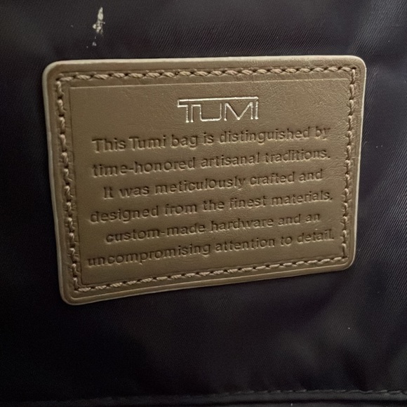 Authentic TUMI Large SHOULDER Bag… sustainable material grey color - Picture 4 of 7